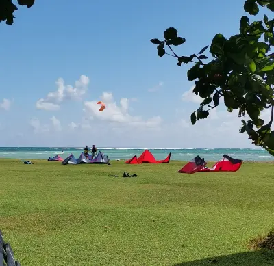 Session kitesurf et wingfoil à Sainte-Anne, Guadeloupe — photo 3